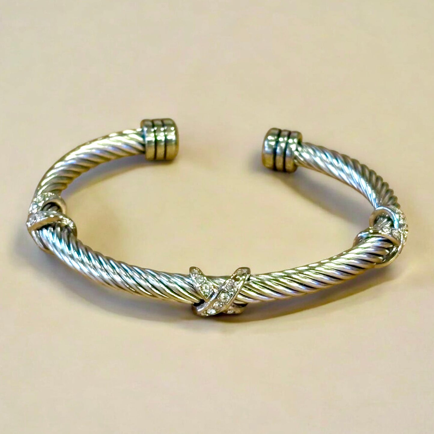 Aurelia Twist Cuff