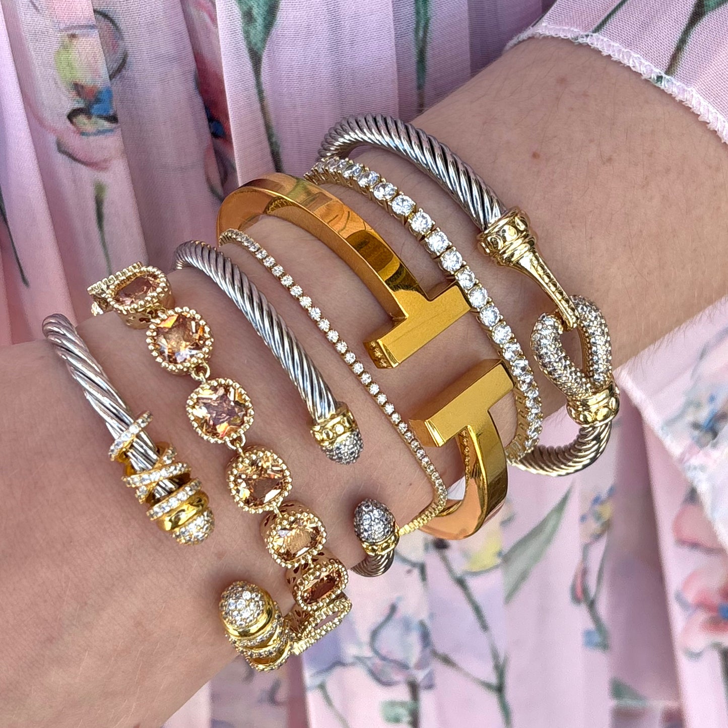 The DualTone Buckle Bracelet