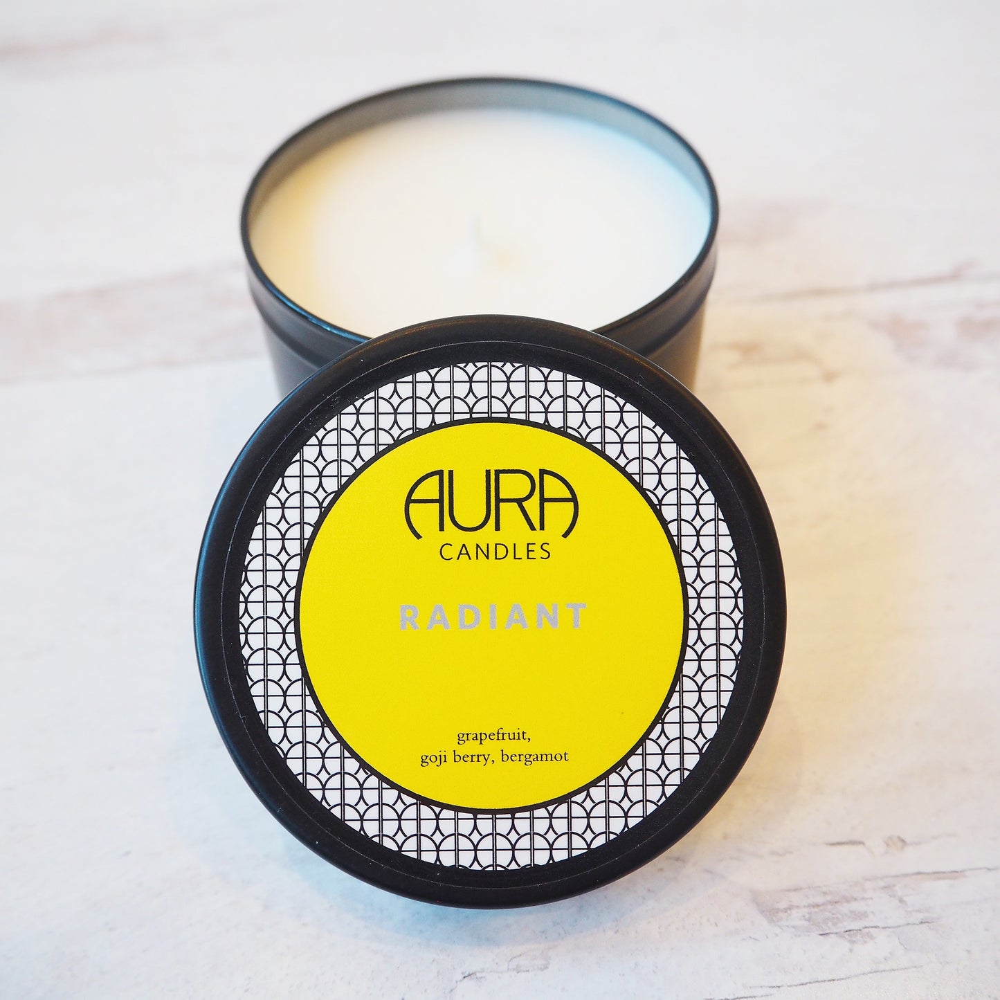 Aura Radiant Scented Candle